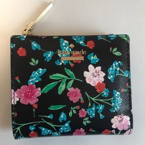 Small Kate Spade Wallet
